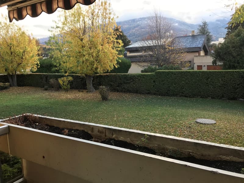 SPACIEUX 4.5P AVEC TERRASSE IDEALEMENT SITUE A CH-CONTHEY / MALOC-IMMO (1)