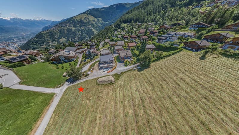 Magnifique terrain constructible avec vue panoramique sur les montagnes à Nendaz (2)