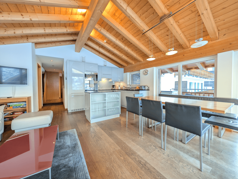 Verkauft / Sold / Vendu / Hervorragende 5.5 Zimmer-Dachwohnung in Zermatt (Erstwohnung) (2)