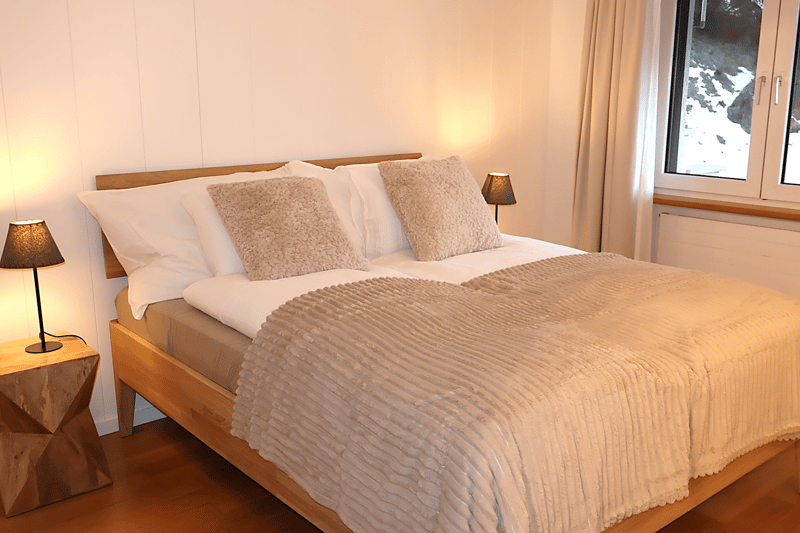 Charmante 2.5-Zimmer-Terrassenwohnung mit atemberaubendem Bergblick in Zermatt (11)