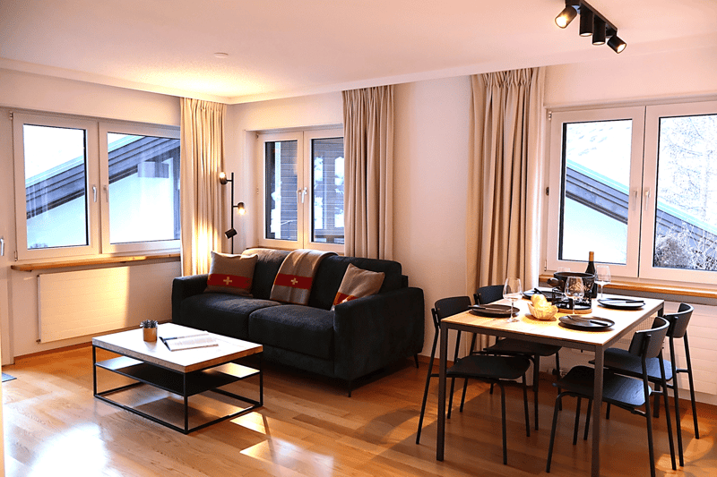Charmante 2.5-Zimmer-Terrassenwohnung mit atemberaubendem Bergblick in Zermatt (4)