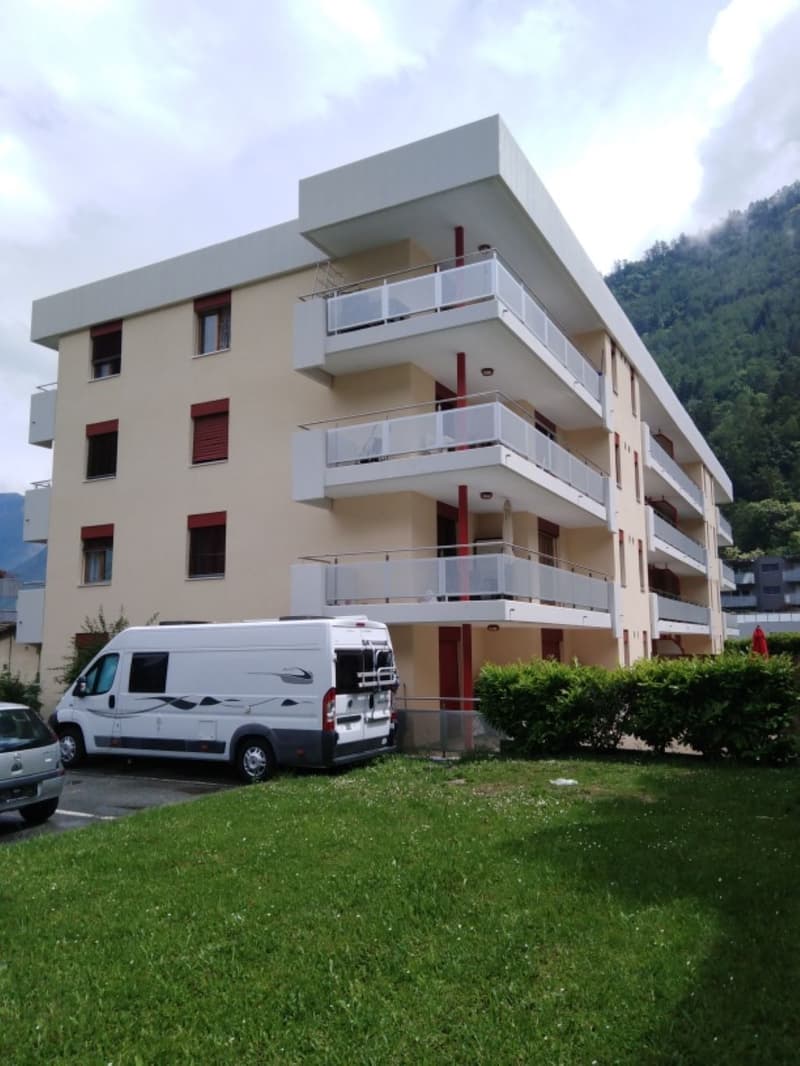 Appartement de 2 pièces avec balcon à Martigny – Disponible immédiatement (1)