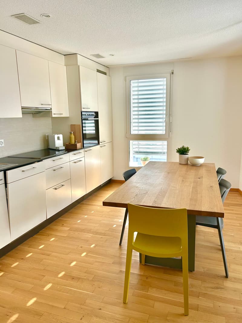 Grosszügige 2 1/2 Zimmerwohnung in Susten -  (D14) (2)