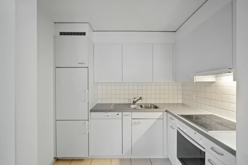 Attraktive 2.5-Zimmer-Wohnung mit Balkon in Sulgen (6)