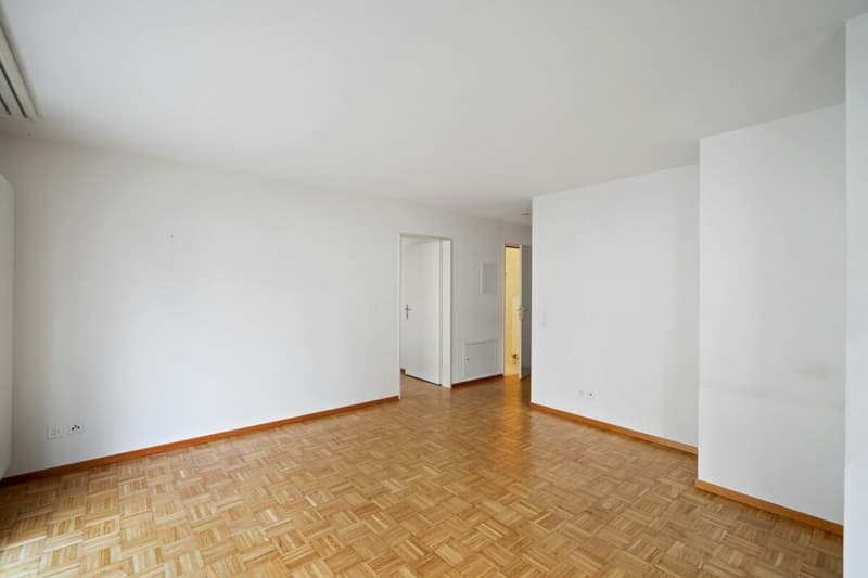 Attraktive 2.5-Zimmer-Wohnung mit Balkon in Sulgen (4)