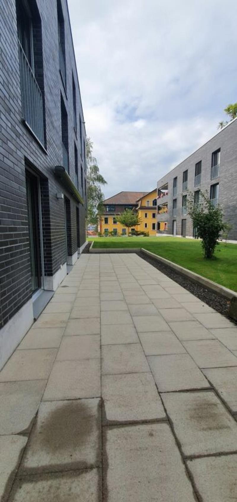 Zentral Wohnen mit Sitzplatz! (6)