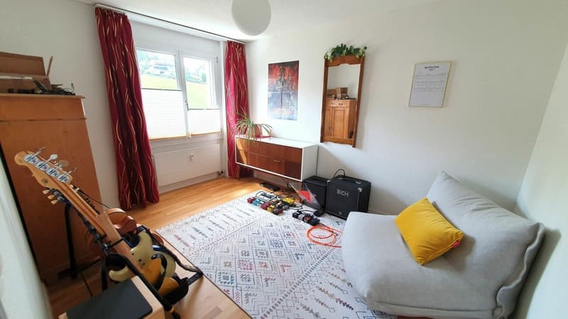 helle 4.5 Zimmer-Wohnung im Grünen (9)