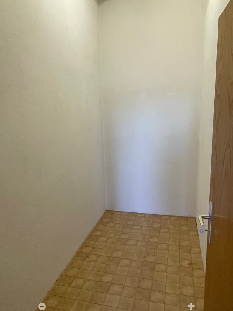 Charmante Wohnung mit eigenem Zugang in ruhigem Wohnquartier (7)