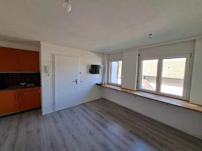 Kompaktes Büro mit kleinem Lager in Lyss – 30 m² zu vermieten (3)