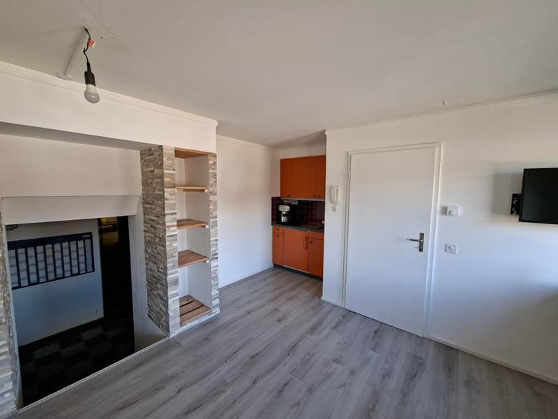 Kompaktes Büro mit kleinem Lager in Lyss – 30 m² zu vermieten (2)