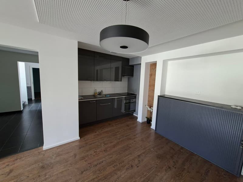 Grosszügiges Büro in Lyss – 90 m² zu vermieten (3)