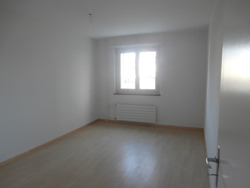 Moderne 3.5-Zimmer-Wohnung an zentraler Lage (4)