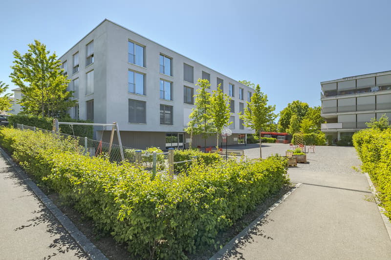 Grosszügige Attika-Oase mit 117 m² Terrasse und Cheminée (2)