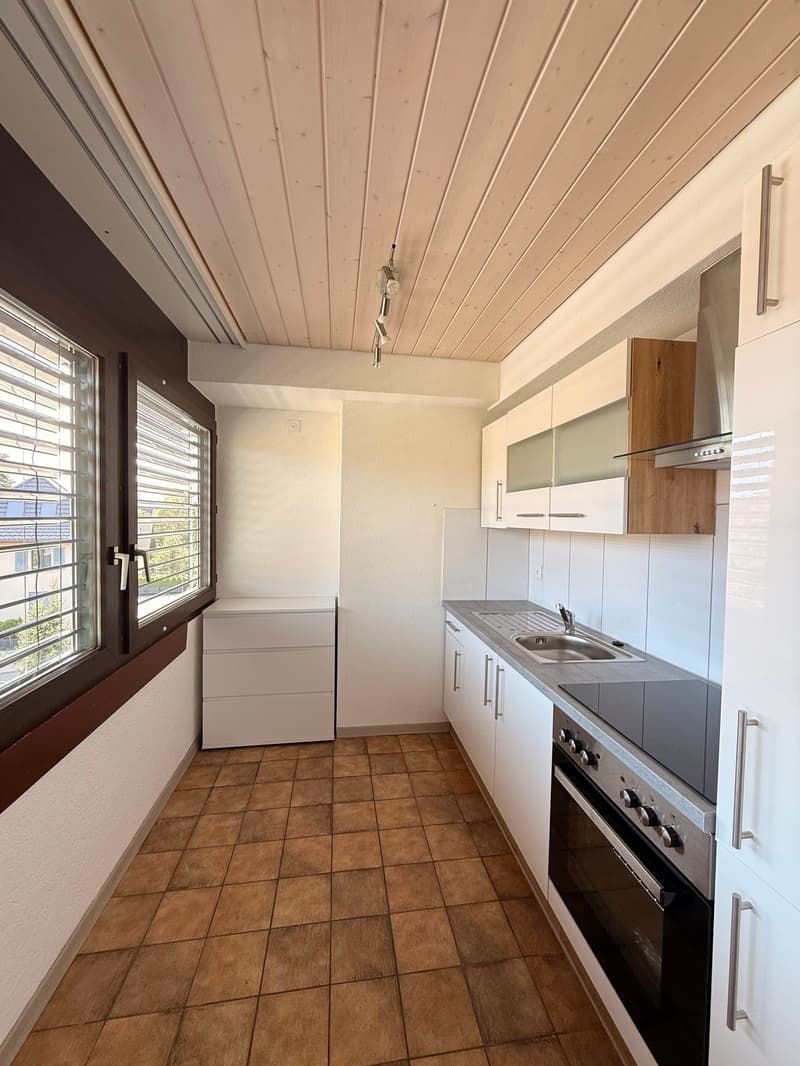 Zentrale und zweckmäßige 1-Zimmerwohnung in Brügg (1)