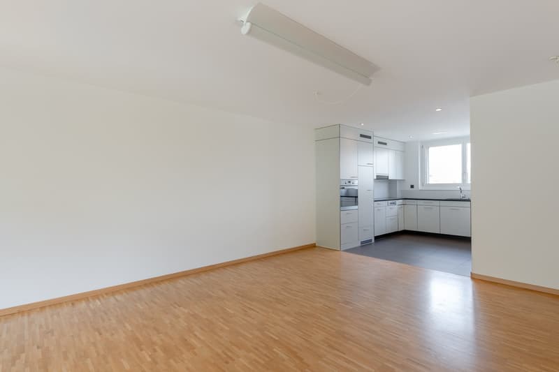 Alters- und rollstuhlgerechte 2.5-Zimmer-Attikawohnung (3)