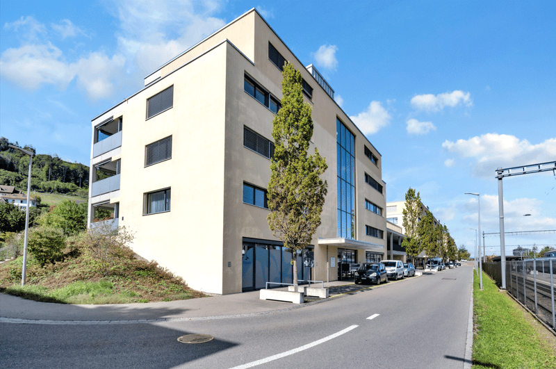 Alters- und rollstuhlgerechte 2.5-Zimmer-Attikawohnung (9)