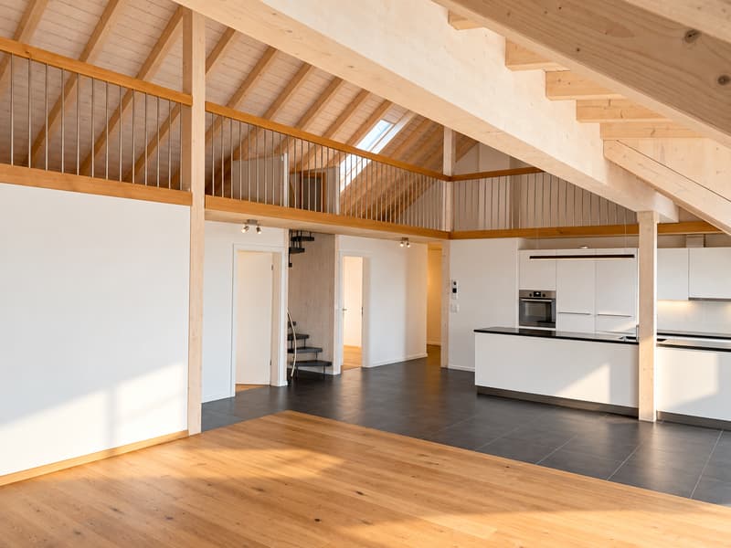 Wohnen mit Weitblick – 4.5-Zimmer-Dachwohnung mit Galerie (1)