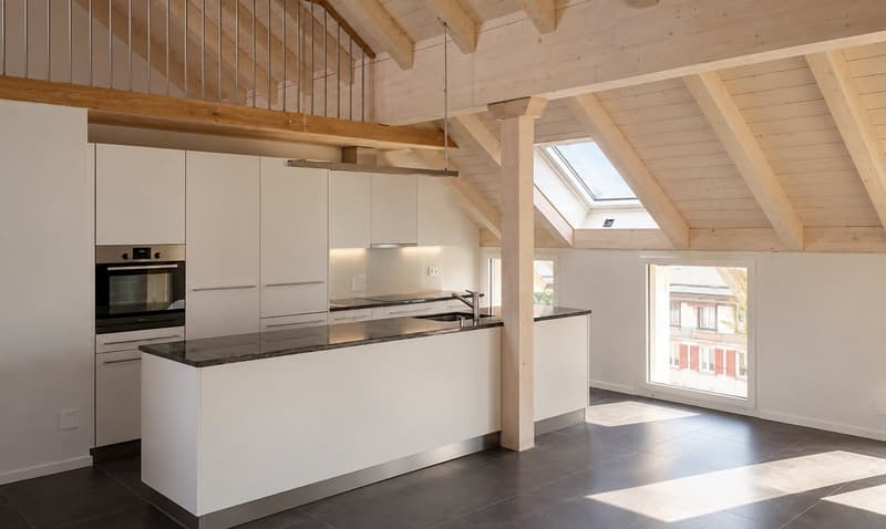 Wohnen mit Weitblick – 4.5-Zimmer-Dachwohnung mit Galerie (2)