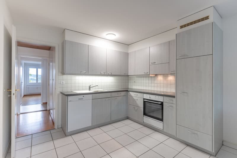 Helle 3.5-Zimmer-Wohnung in Kehrsatz (2)