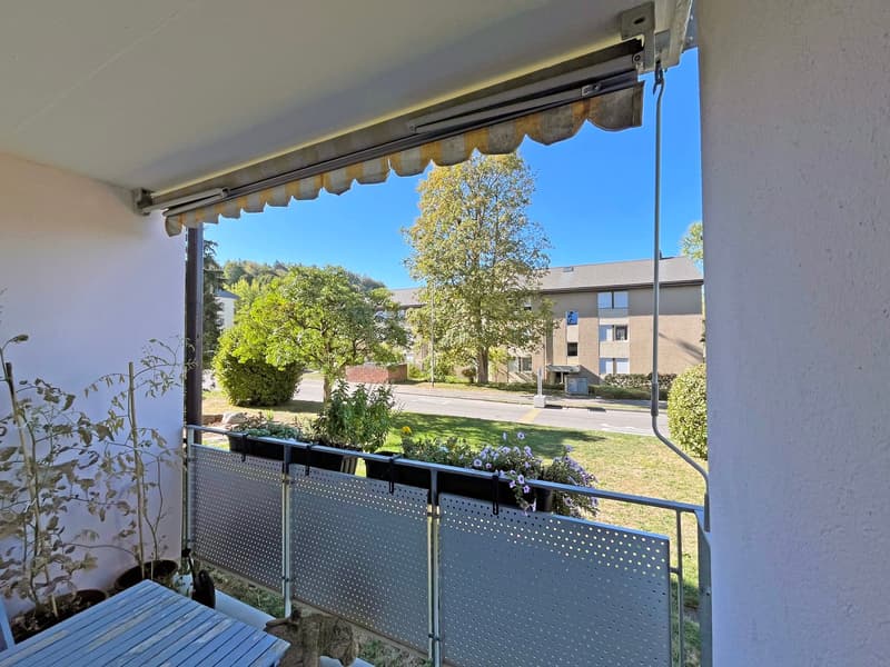 Teilsanierte 3-Zimmer-Wohnung an ruhiger Lage (1)