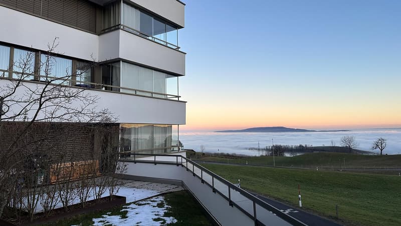 Hochwertige 3.5-Zimmerwohnung mit Seesicht – Wohnen mit Stil und Weitblick (10)