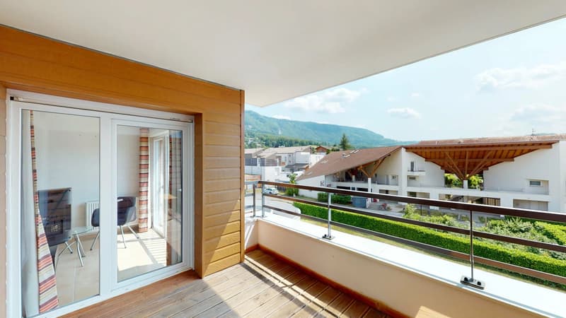 Appartement meublé T4 - 76 m² - Dernier étage avec balcon et cave (2)