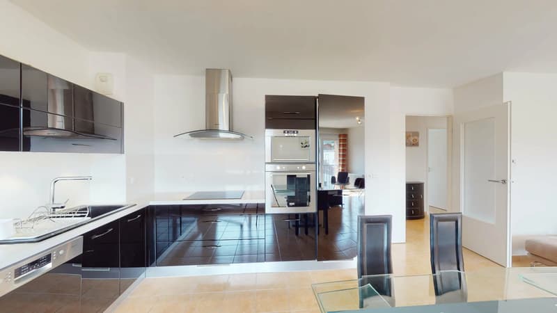Appartement meublé T4 - 76 m² - Dernier étage avec balcon et cave (6)