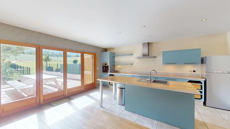 Maison meublée T4 rénovée de 218 m² à louer à Archamps (3)