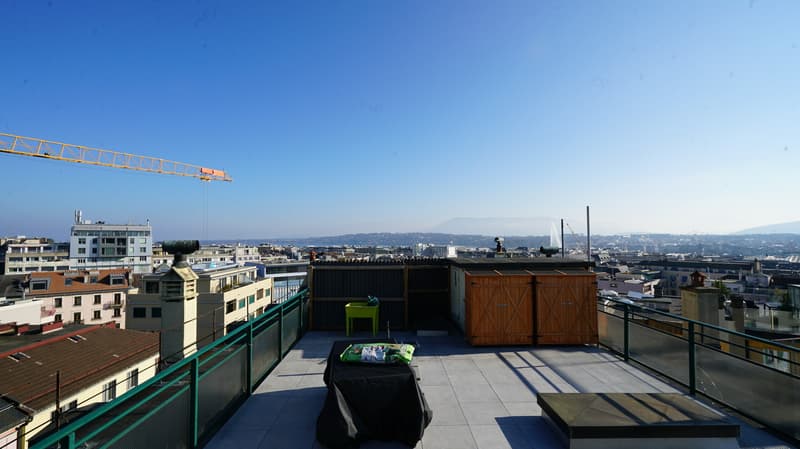 Vente en nom d'un lot de quatre appartements. (2)