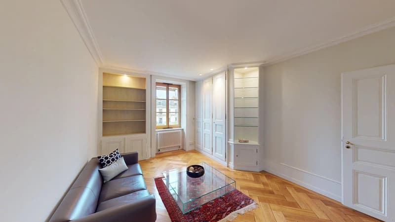 Private mansion & exceptional address (13)
