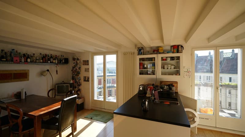 Sale in name of a batch of four apartments. (6)