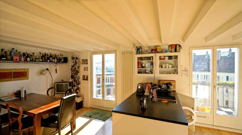 Sale in the name of a lot of four apartments. (2)