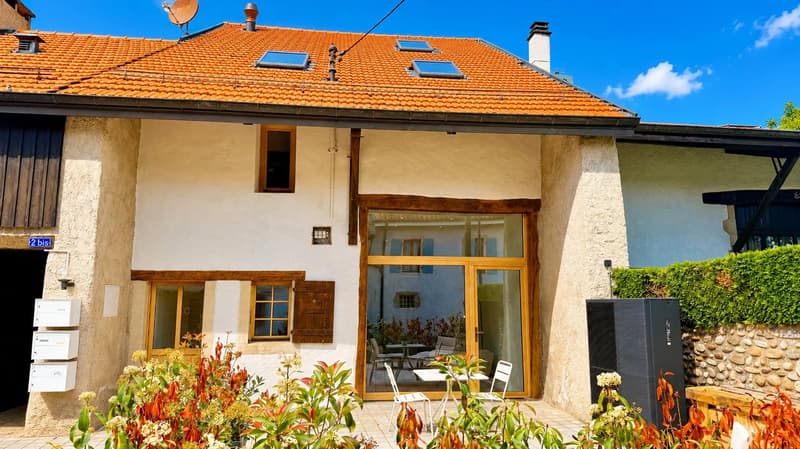 Heritage charm and exceptional renovation in Mategnin. (1)