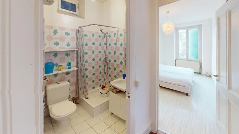 CHF 7,920.?/m² PPE in the center of Geneva: two character apartments in a 1915 building, just steps from the HUG ? sale as a lot and named sale (7)