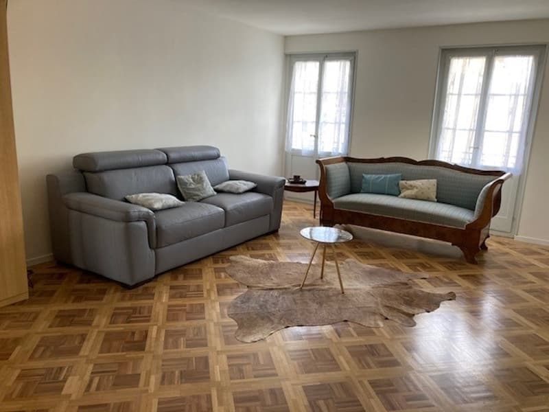 Spacieux 6.5 pièces rénové, charme villageois à Yens, proche de Morges (4)