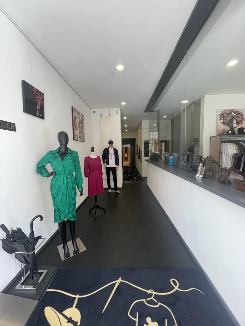 ARCADE COMMERCIALE DE 140 M2 AU COEUR DE NYON (8)