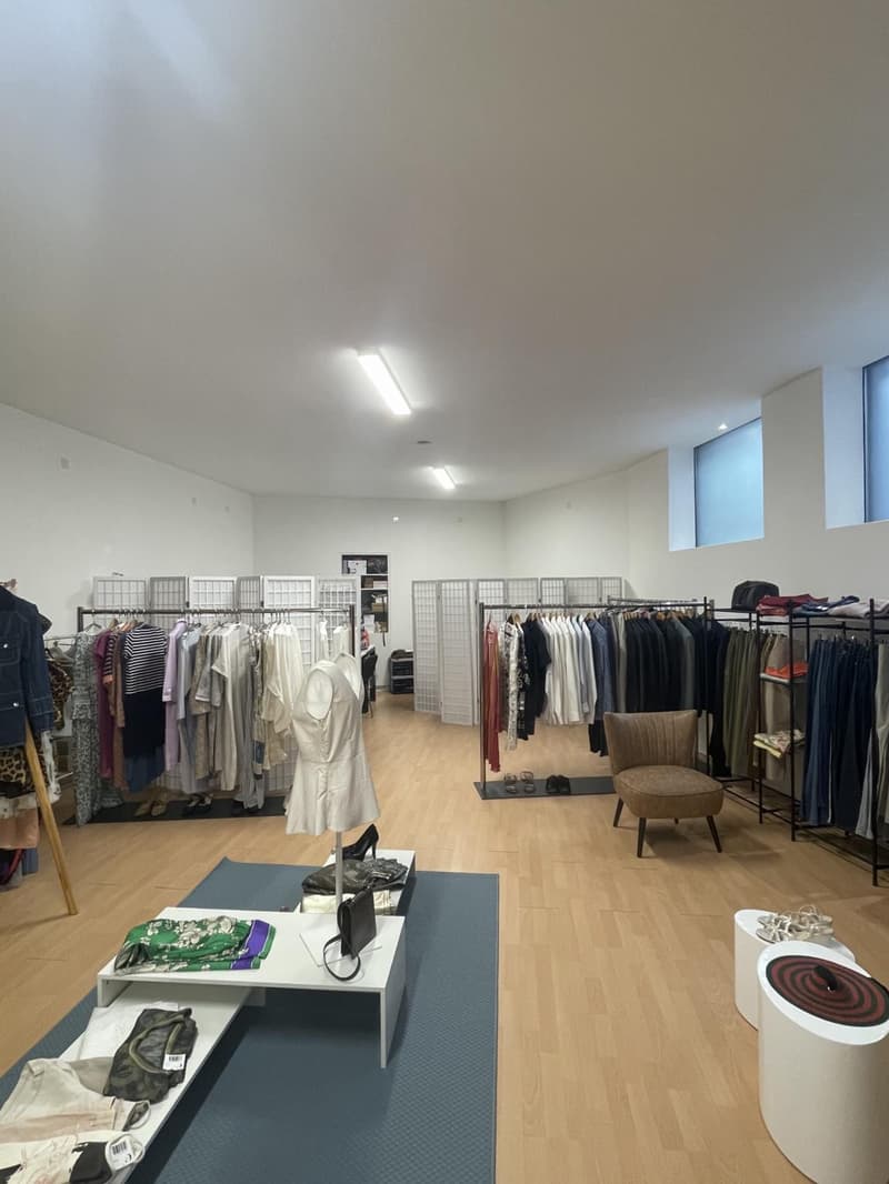 ARCADE COMMERCIALE DE 320 M2 AU COEUR DE NYON (12)