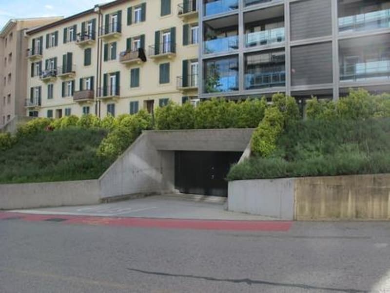Place de parking intérieure au coeur de Nyon (2)