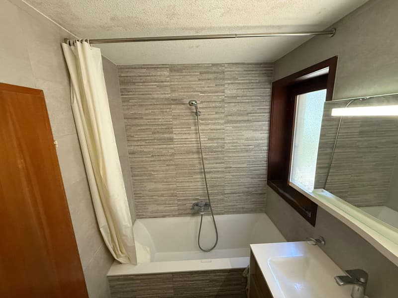 BEL APPARTEMENT DANS COMPLEXE IMMOBILIER EN PLEINE NATURE (11)