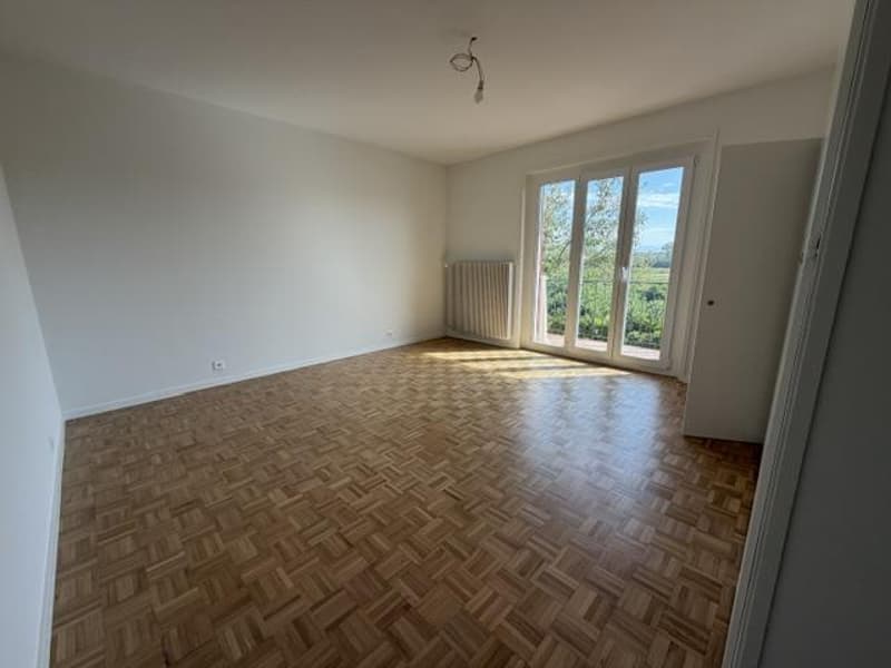 APPARTEMENT 4.5 PIECES AVEC JARDIN - ENTIEREMENT RENOVE (12)
