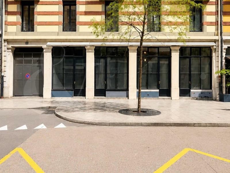 Rue de Monthoux 32, Arcade commerciale de 139 m2 - Pâquis (1)