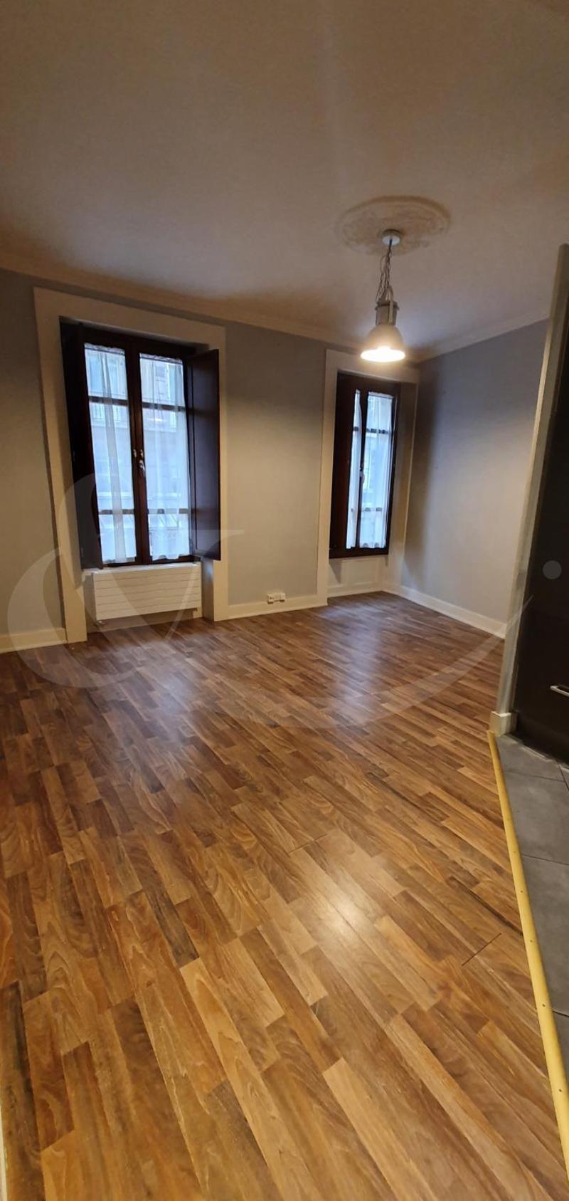 9 Rue des Eaux-Vives, 3 pièces (5)