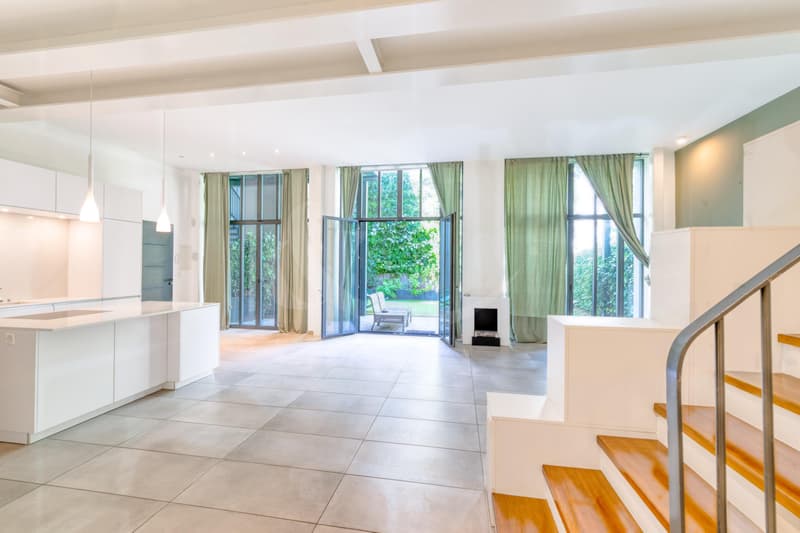 Magnifique triplex d'exception au coeur des Pâquis - Emplacement central et calme (4)