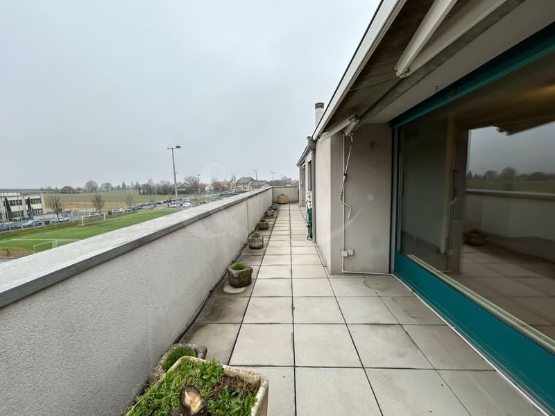 Attique exclusif occupant tout l'étage avec vaste terrasse au coeur de Perly (12)
