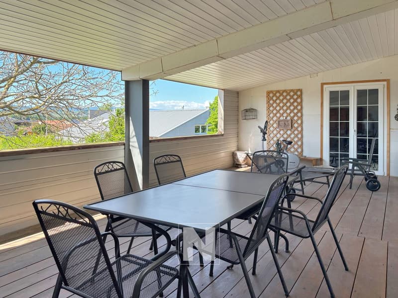 Immeuble à vendre à Avenches - Avec appartement 150m2 et grand dépôt (7)