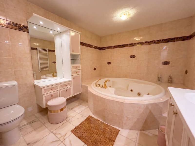 VENDU ! Maison mitoyenne à vendre de 4,5 pièces à Arzier-Le Muids - 131 m², jardin et vue dégagée (10)