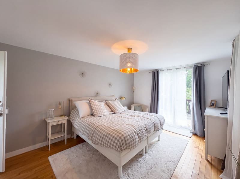 Maison à vendre à Grancy -  8.5 pièces, 360 m2 , en bordure de zone agricole. (10)
