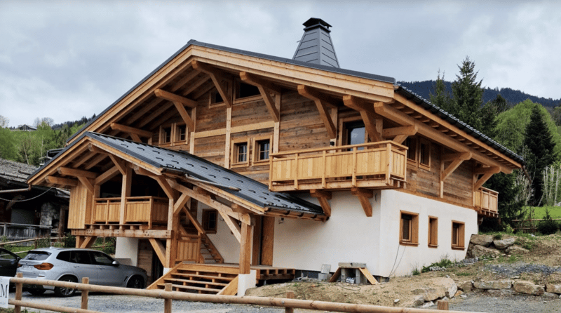Propriété alpine contemporaine avec espace bien-être à Megève (1)