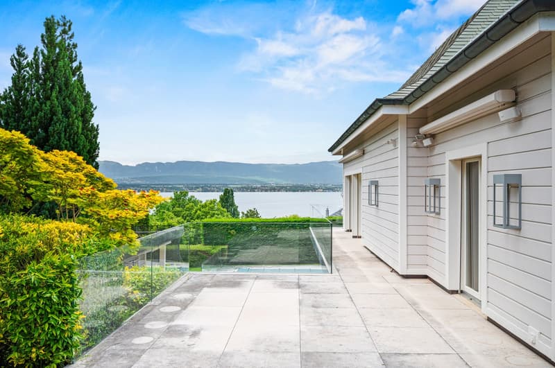 ANIERES - Magnifique villa avec vue panoramique sur le lac (25)