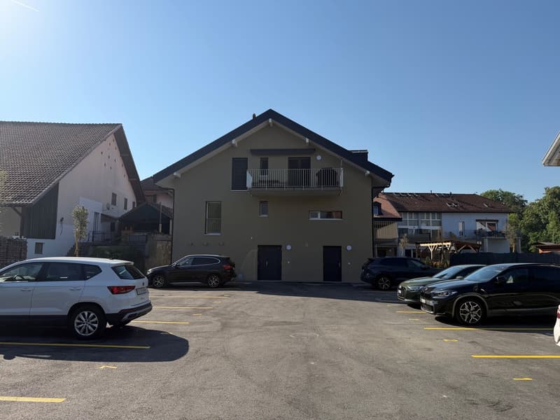 Magnifique appartement neuf de 3.5 pièces situé dans le joli village de Mathod (8)